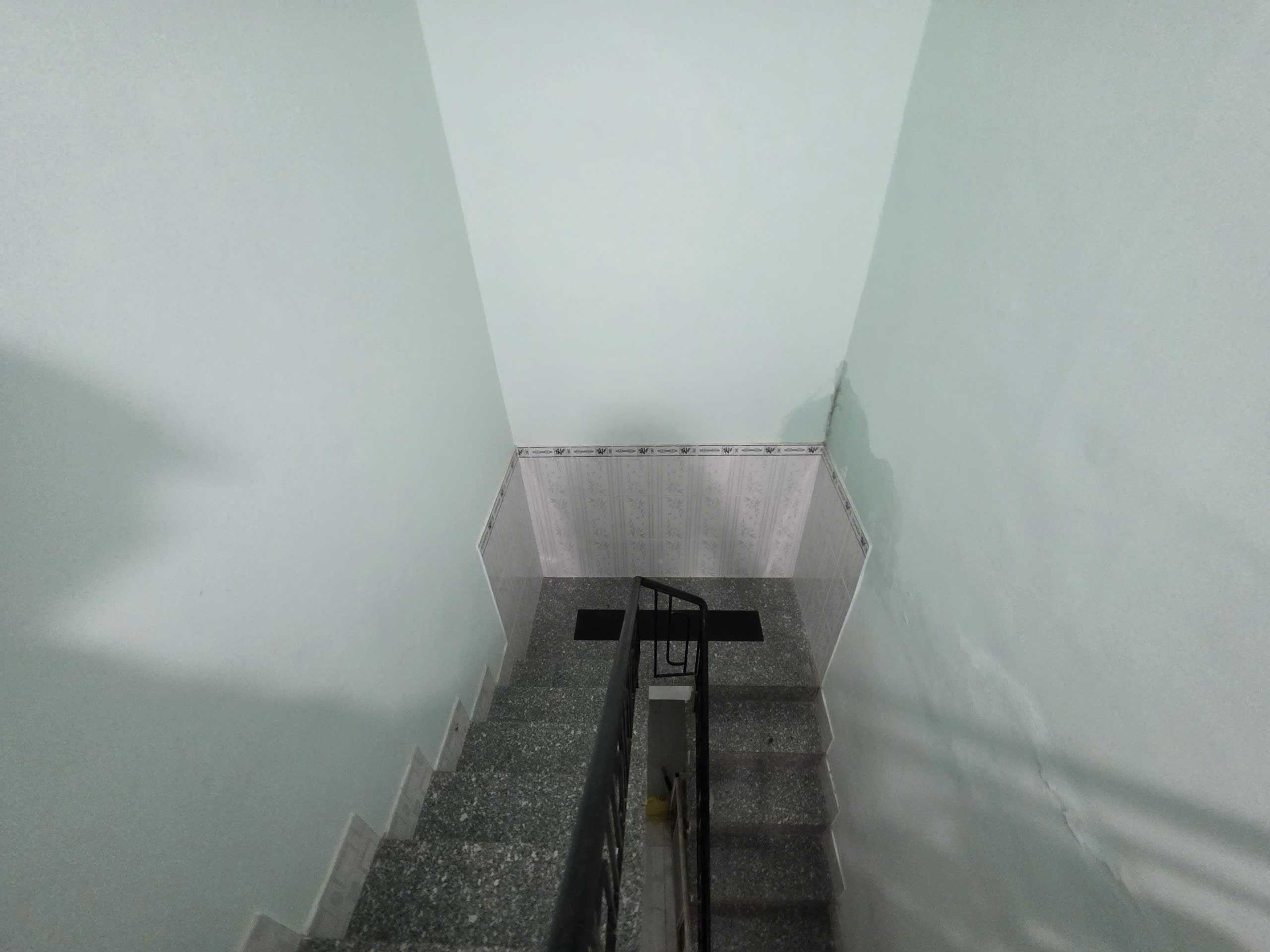 328050877017471293367